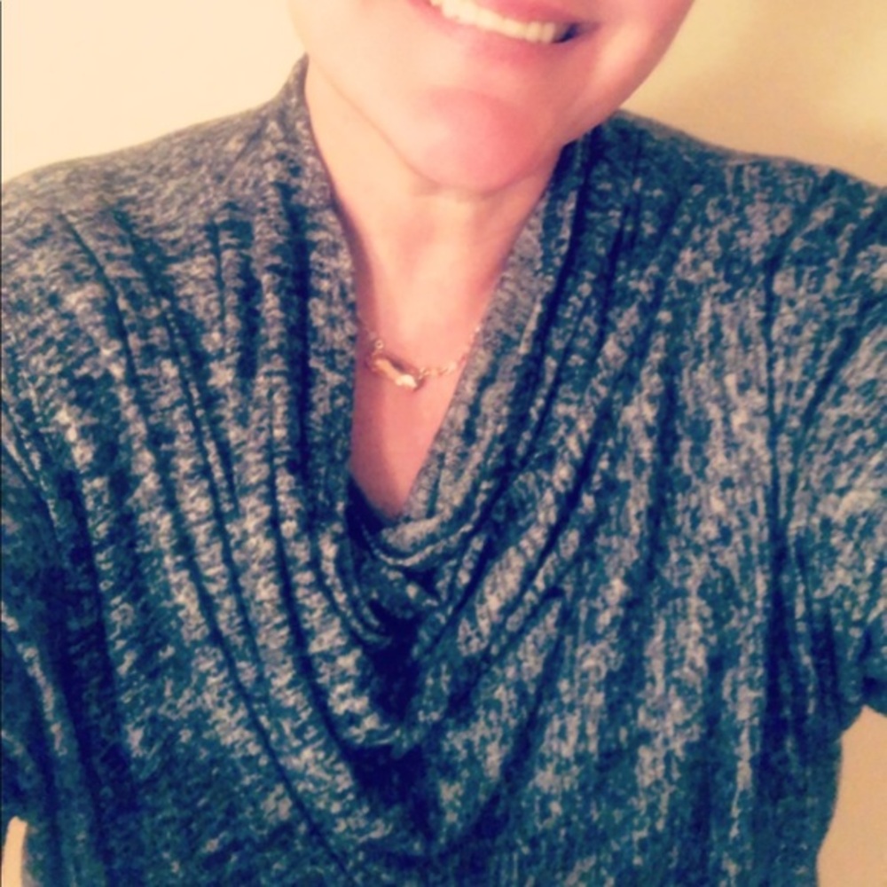 🤍🖤Slouchy-Cowl Neck Sweater🖤🤍